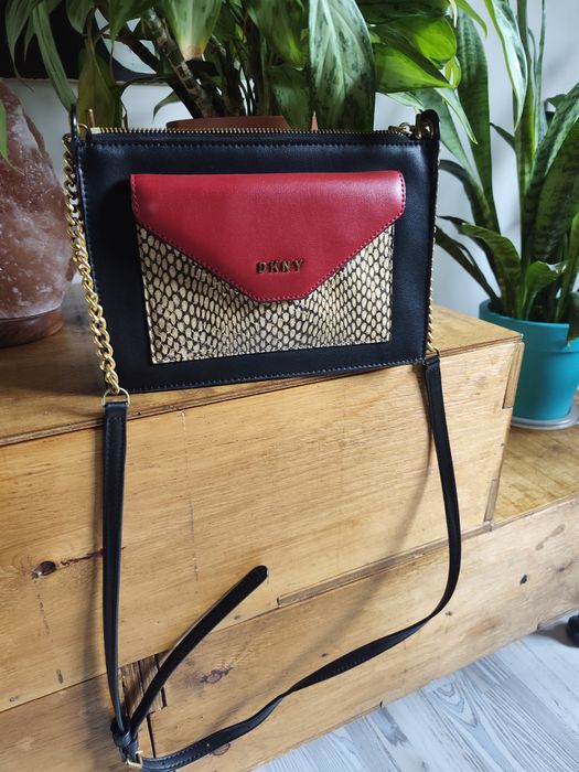 Кожаная сумка DKNY