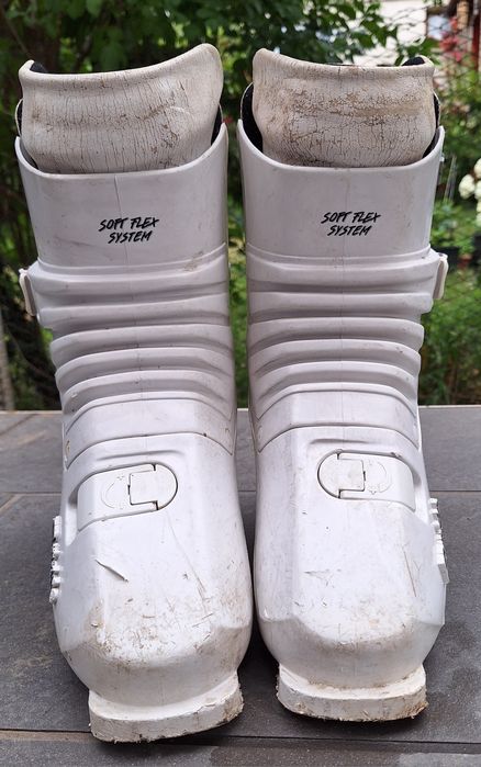 Два чифта Ски обувки