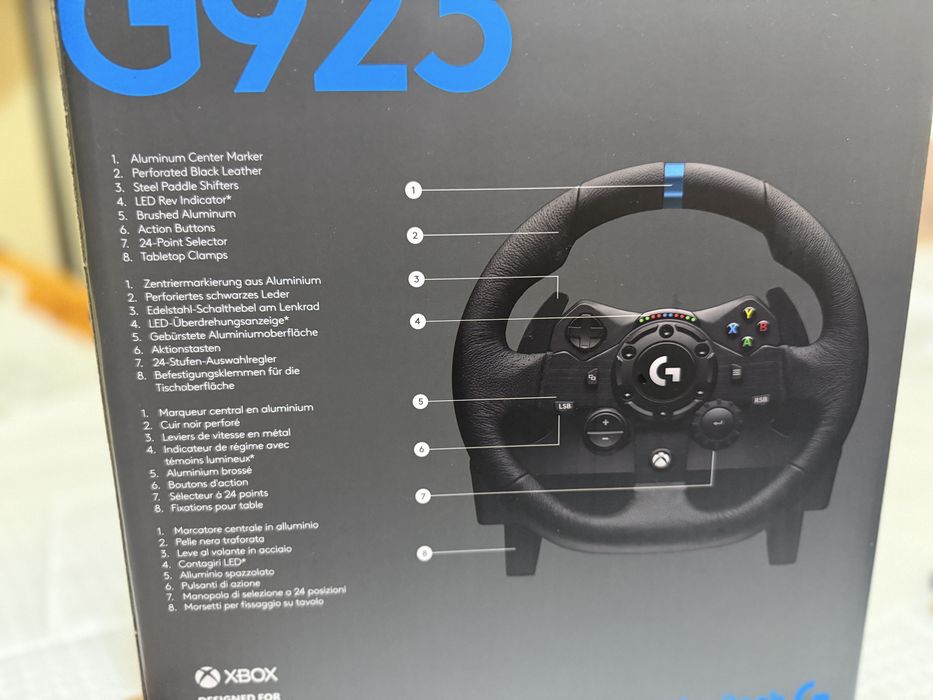 Logitech g923.