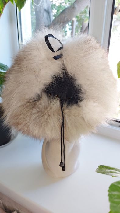 Продам песцовую шапку