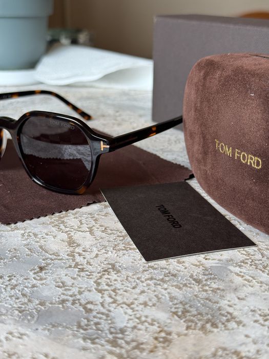Мъжки слънчеви очила Tom Ford FT1301 52A