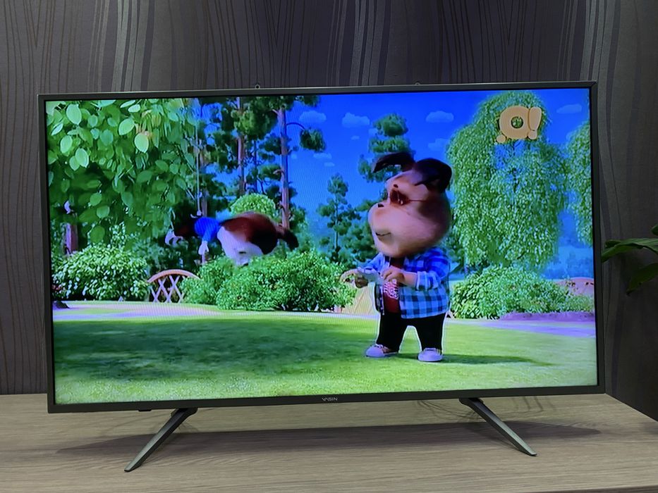 Телевизор Yasin диагональ 103 см