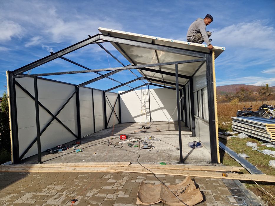 Vând hală metalica