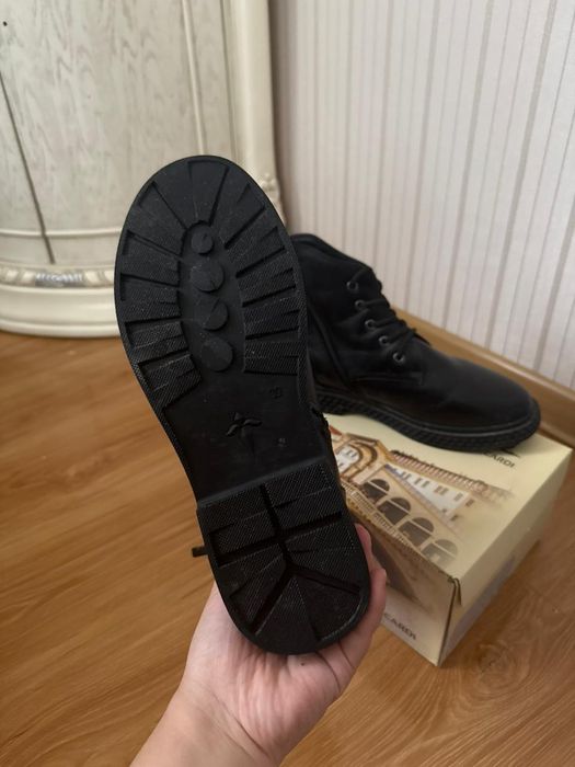 Обувь 39 размер новый