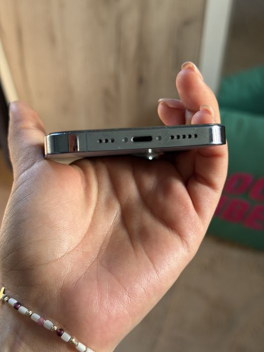 Телефон  iPhone 13pro Sierra Blue