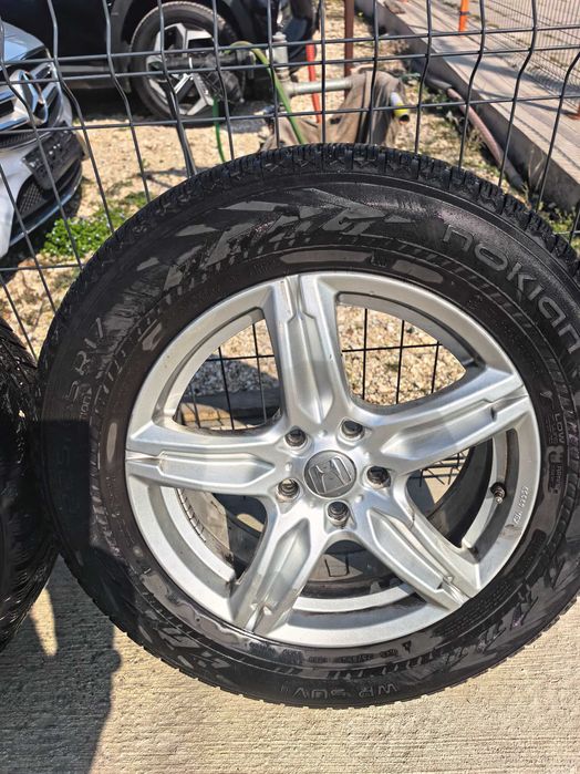 Оригинални джанти Honda + Nokian WR SUV 4 225/65R17 – почти нови