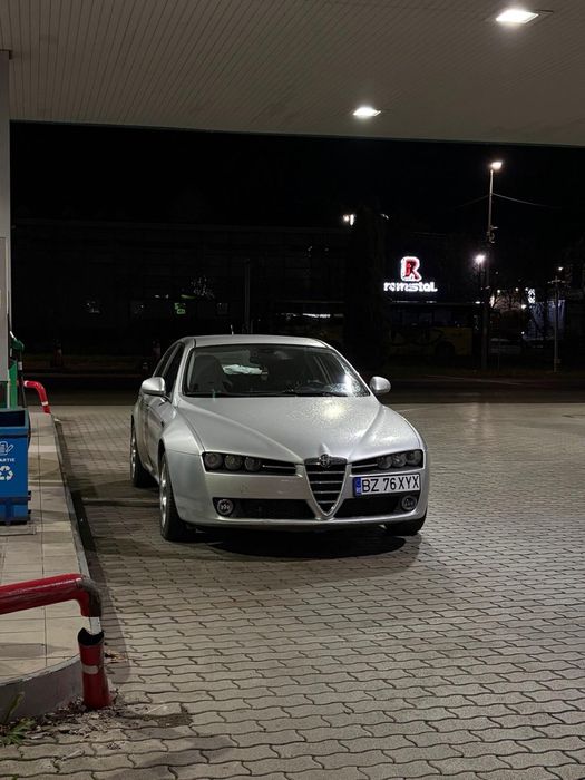 Alfa Romeo 159 1.9 JTDm 150CP – CarPlay – Pilot Automat – 2.700€ Neg