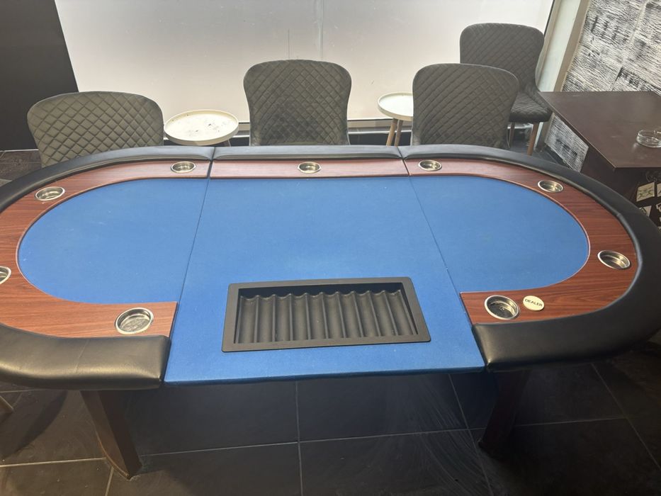 Разглобяема маса за покер