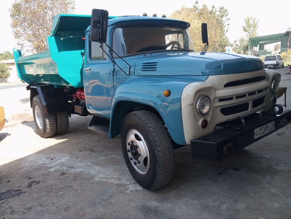 Zil moskoviskiy sotiladi