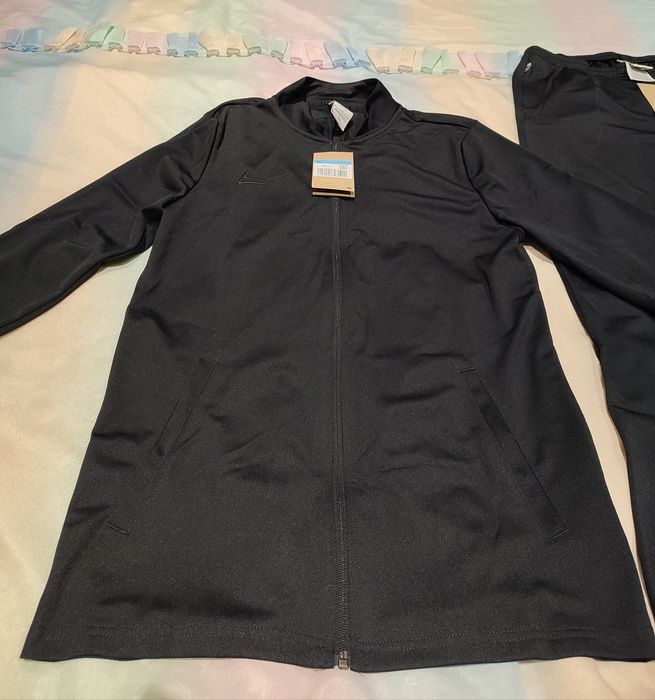 Мъжки комплект анцуг Nike, Размери  М и L, цвят - черен и син