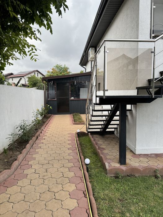 3Case de vanzare in Mamaia Nord