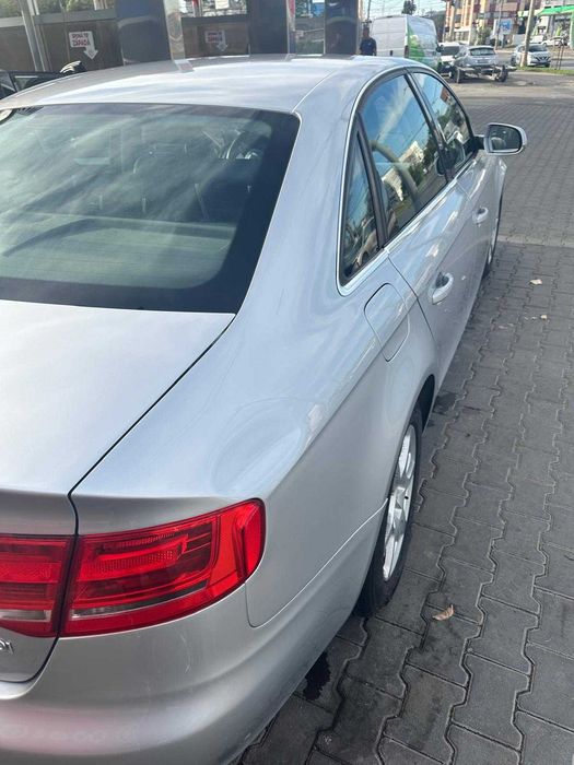 Audi A4 Limuzina