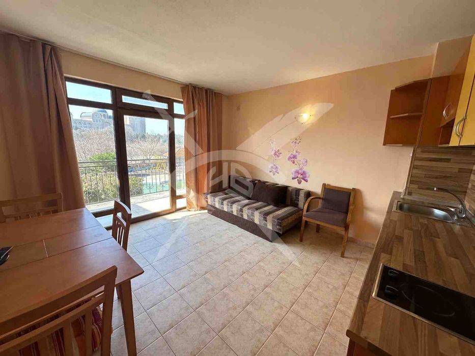 Продава се Двустаен апартамент в Свети Влас - 64 кв.м за 837 €/кв.м - Снимка #1