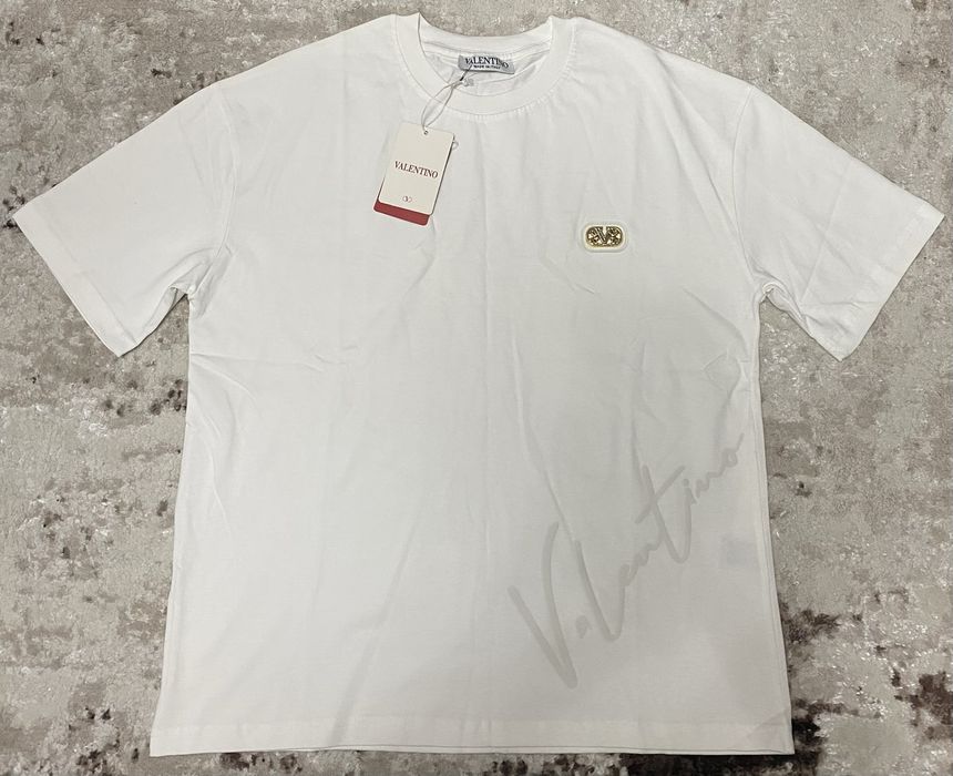 Vand tricou nou de barbati Valentino