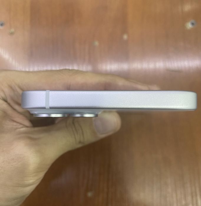 Iphone 15 plus 256gb 89% yomkost ideal