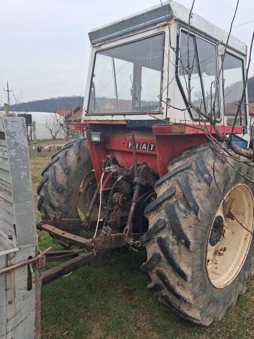 Vând tractor Fiat 780