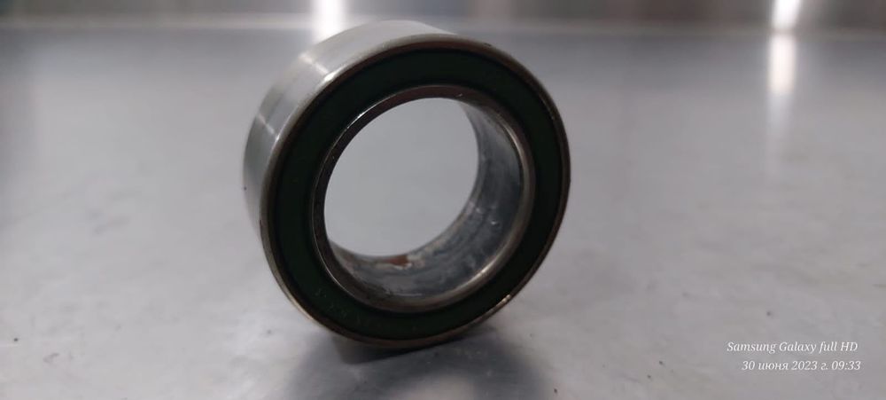 Подшипник от компрессора кондиционера Golf 4.