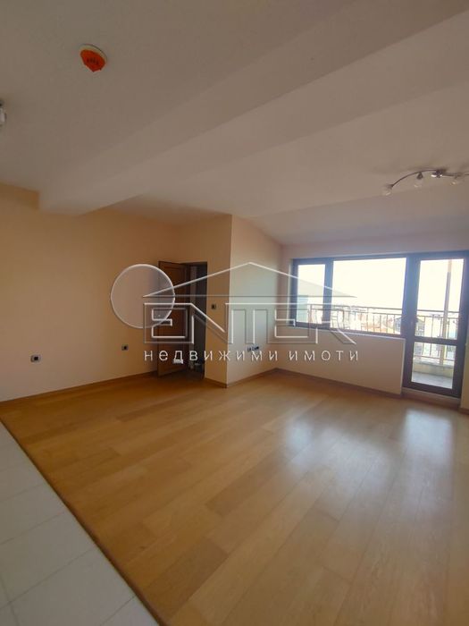 Продава се Тристаен апартамент в Варна, Галата - 158 кв.м за 1317 €/кв.м - Снимка #2