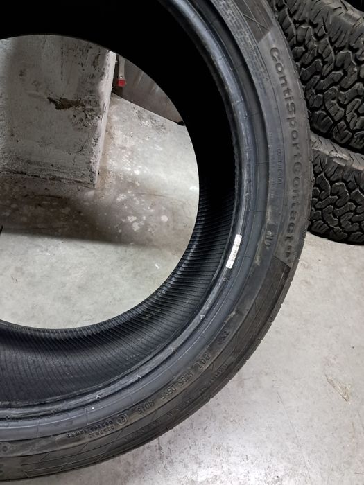 Anvelope second vara 295 35 R20/255 40 R20 Continental