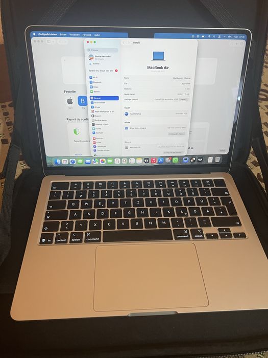 MacBook Air M4 16GB RAM / 256GB SSD – ca NOU, GARANȚIE