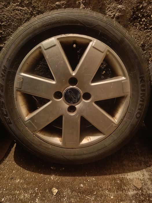 Алуминиеви джанти с гуми 16" Ford
