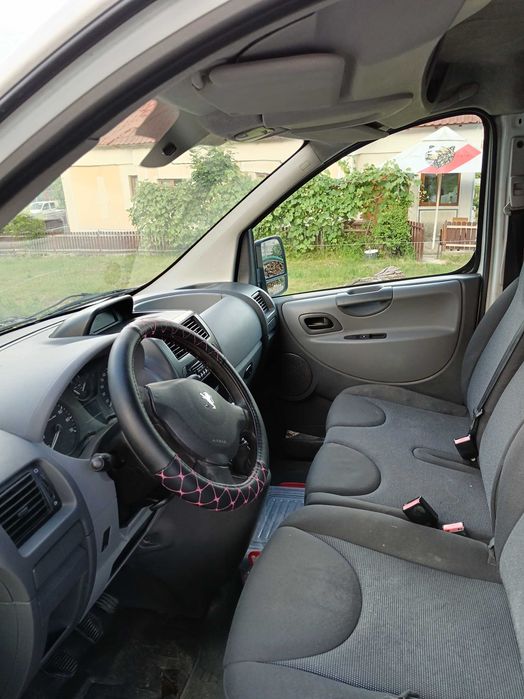 Vad autoutilitara Peugeot Expert