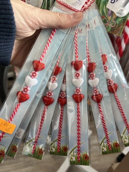 Мартеници ръчна изработка за ръка