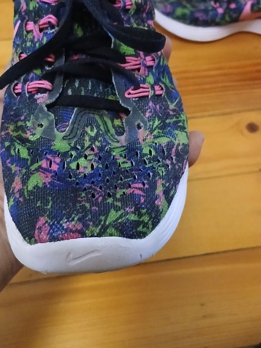 Маратонки NIKE Намаление