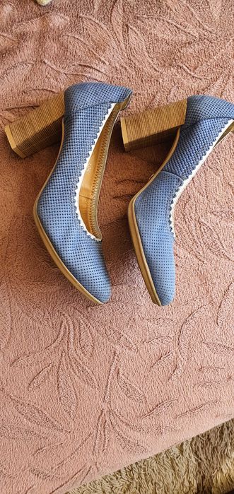 Чудесни дамски обувки 36-ти номер естествена кожа