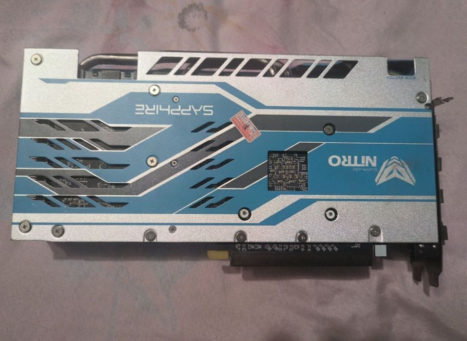 Продаю видеокарту amd rx590