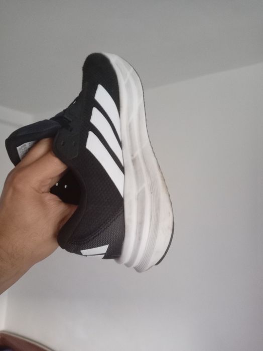 Adidas marca adidas