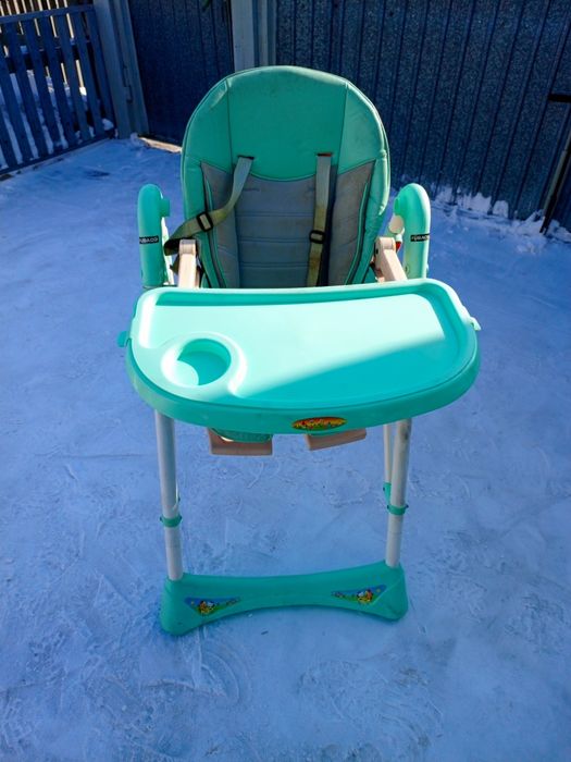 Продам  стульчик для кормления