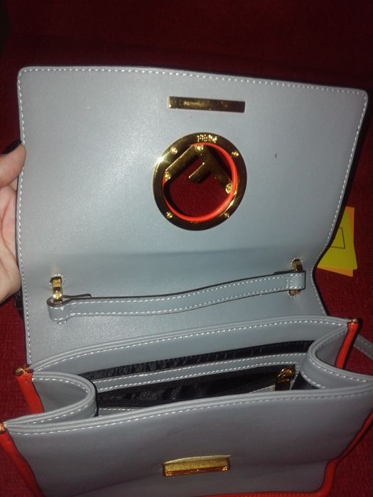 Продам сумку женскую