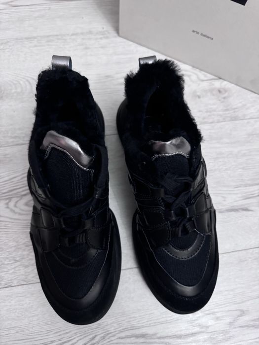 Кожаные кроссовки италия