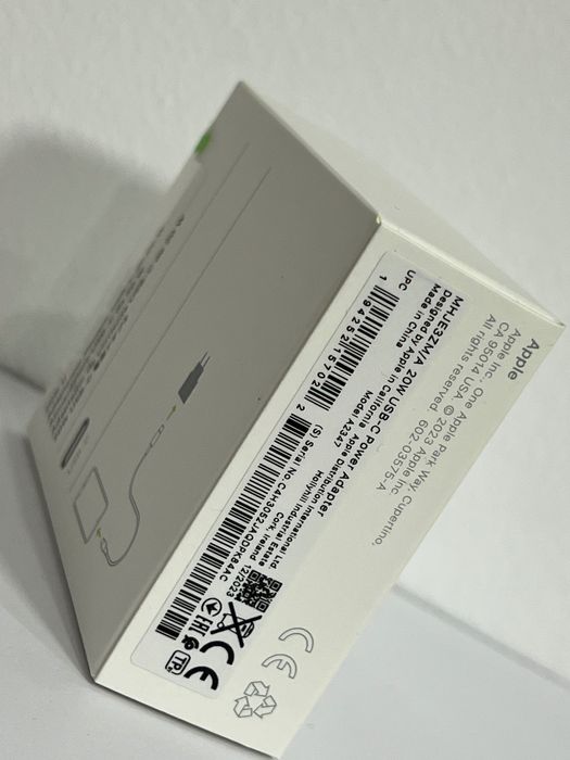  Apple USB-C Power Adapter 20W