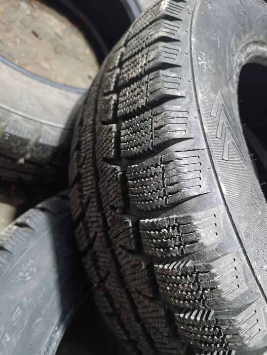 Продам резину в отличном состоянии