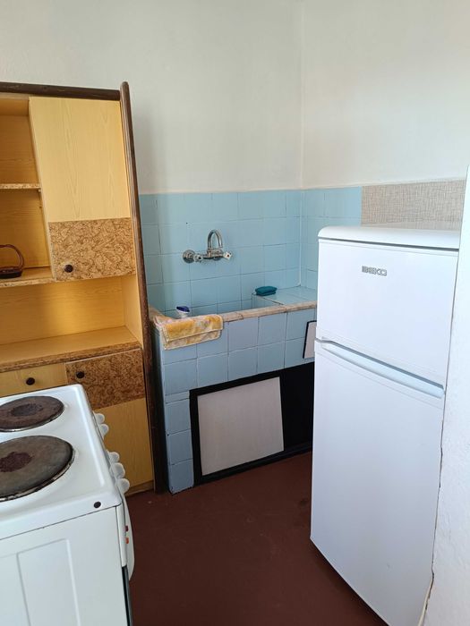 Дава се под наем Ателие в Добрич, Градска болница - 15 кв.м за 127.5 € - Снимка #2