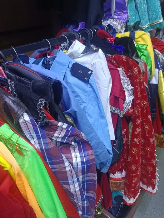 Продажа костюмы карнавальные