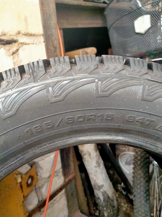 Продам новую резину 185.60 R15