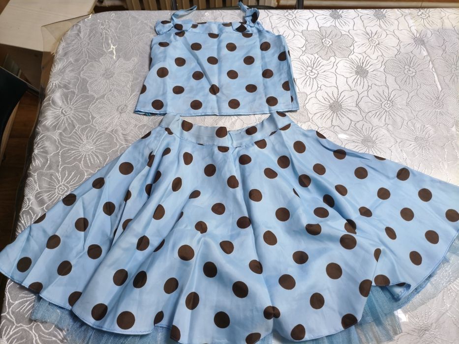 Одежда для девочки размер 2-4 годика