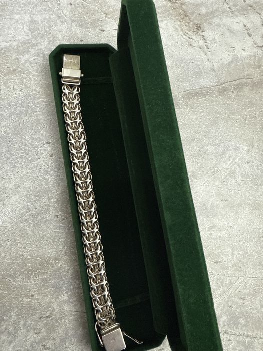 Продам серебренный браслет