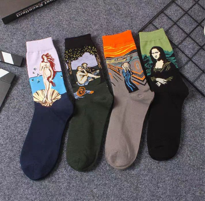 Набор необчных соврменных красивых носков с принтами