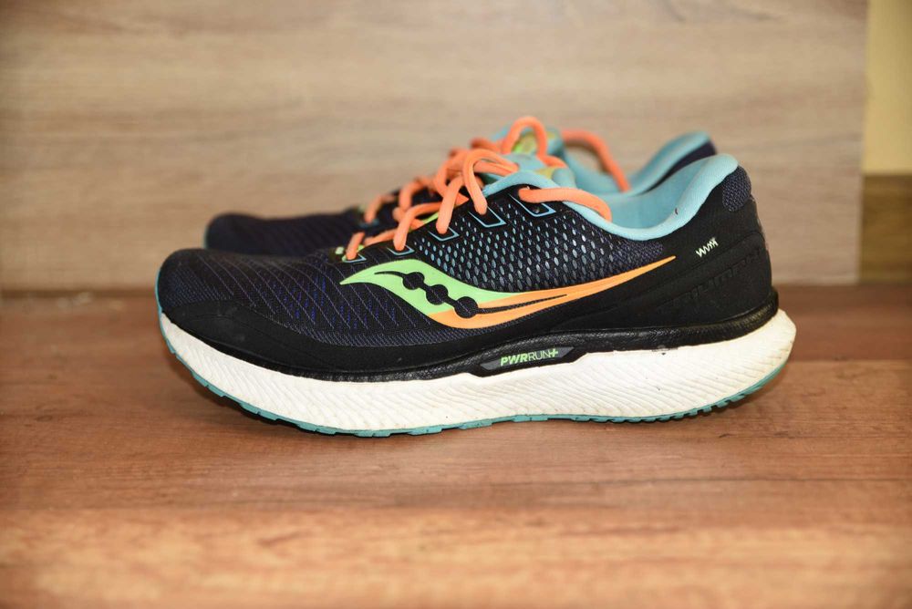 Saucony Triumph 18 оригинални маратонки 44.5 номер