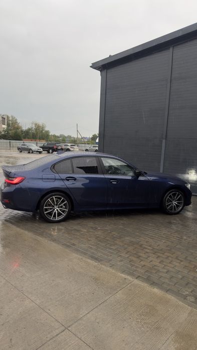 BMW G20 320iX 2020