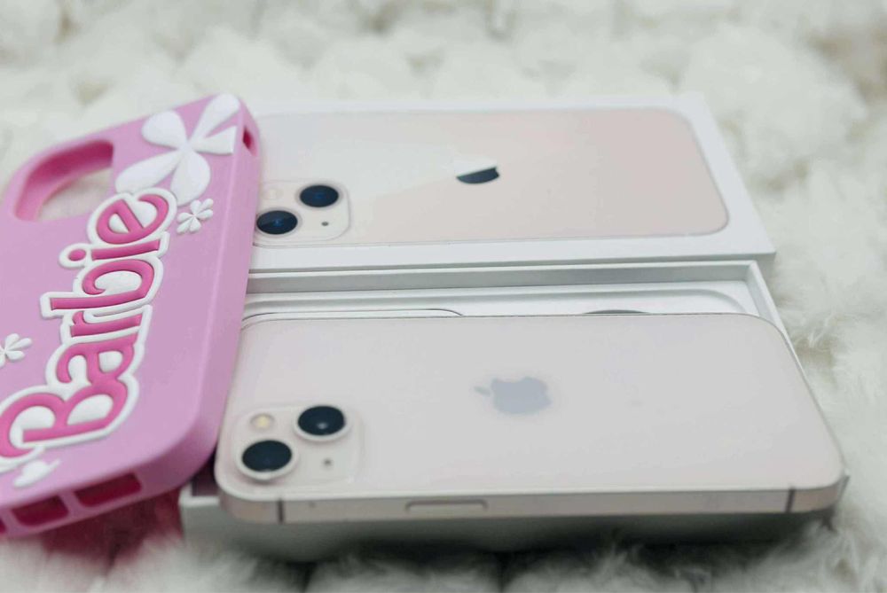 Vand / Schimb Iphone 13 Roz 256 GB Imprcabil