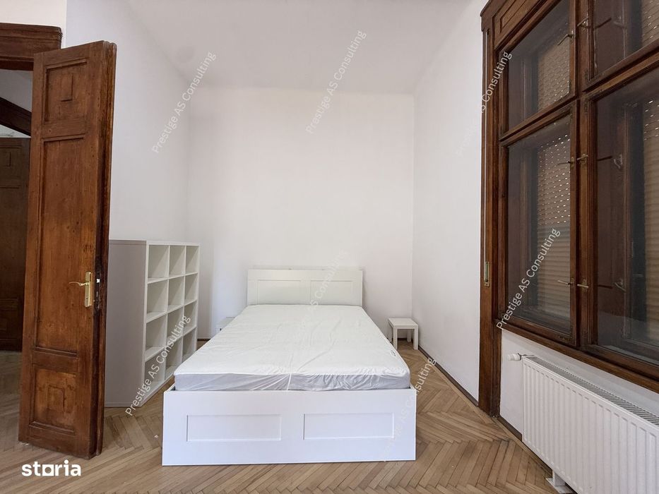 Apartament Patrimonial 150 mp | Balcon cu vedere directa spre Piata Vi