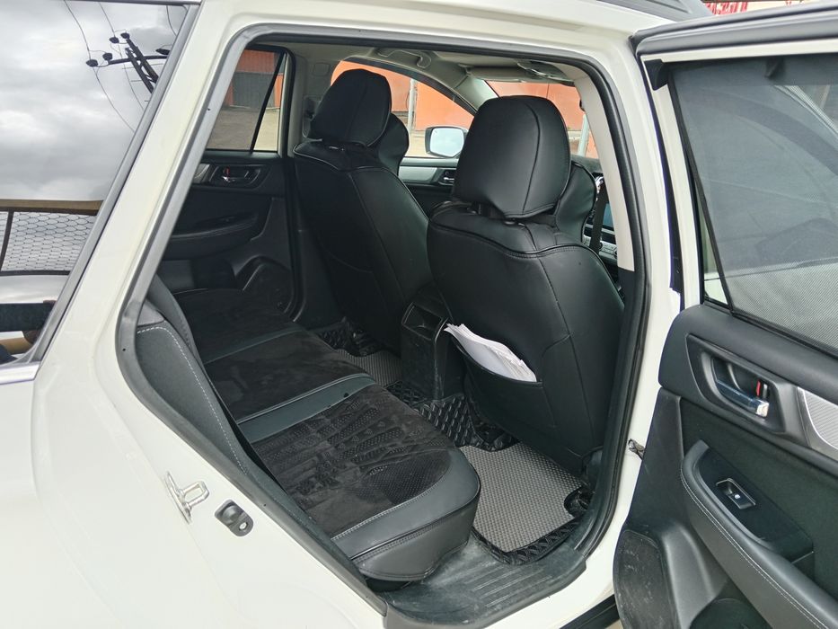 Субару аутбек универсал