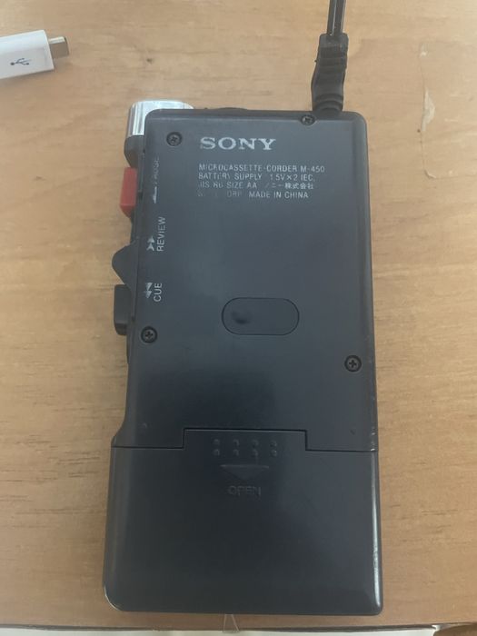 Продам касстетный диктофон