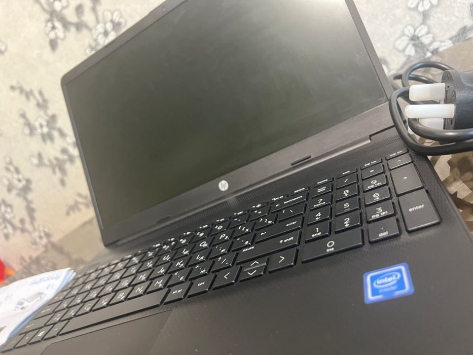 “HP” офисной ноутбук сотилади