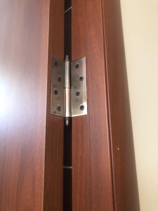 Продаются двери б/у замовывоз